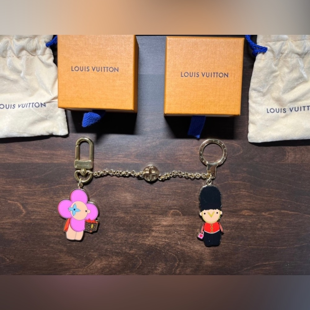 Louis Vuitton keychain Gaston & Vivienne